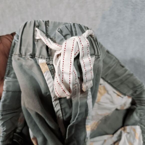 Tommy Bahama Shorts Men XL Green Gray Cargo Relaxed Fit Flat Front Elastic Waist - Picture 9 of 12